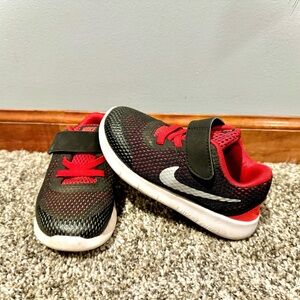 Nike Free RN Sneakers (Toddler)